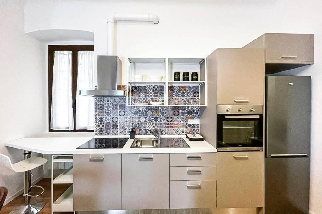 Апартаменты Luxury Stazione Centrale Elegante Loft Триест Экстерьер фото